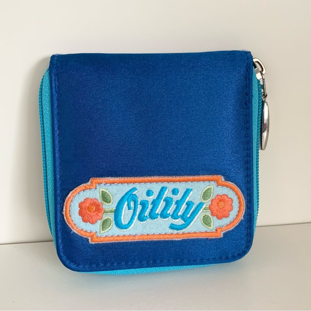 Y2k oilily blue satin zipper wallet
